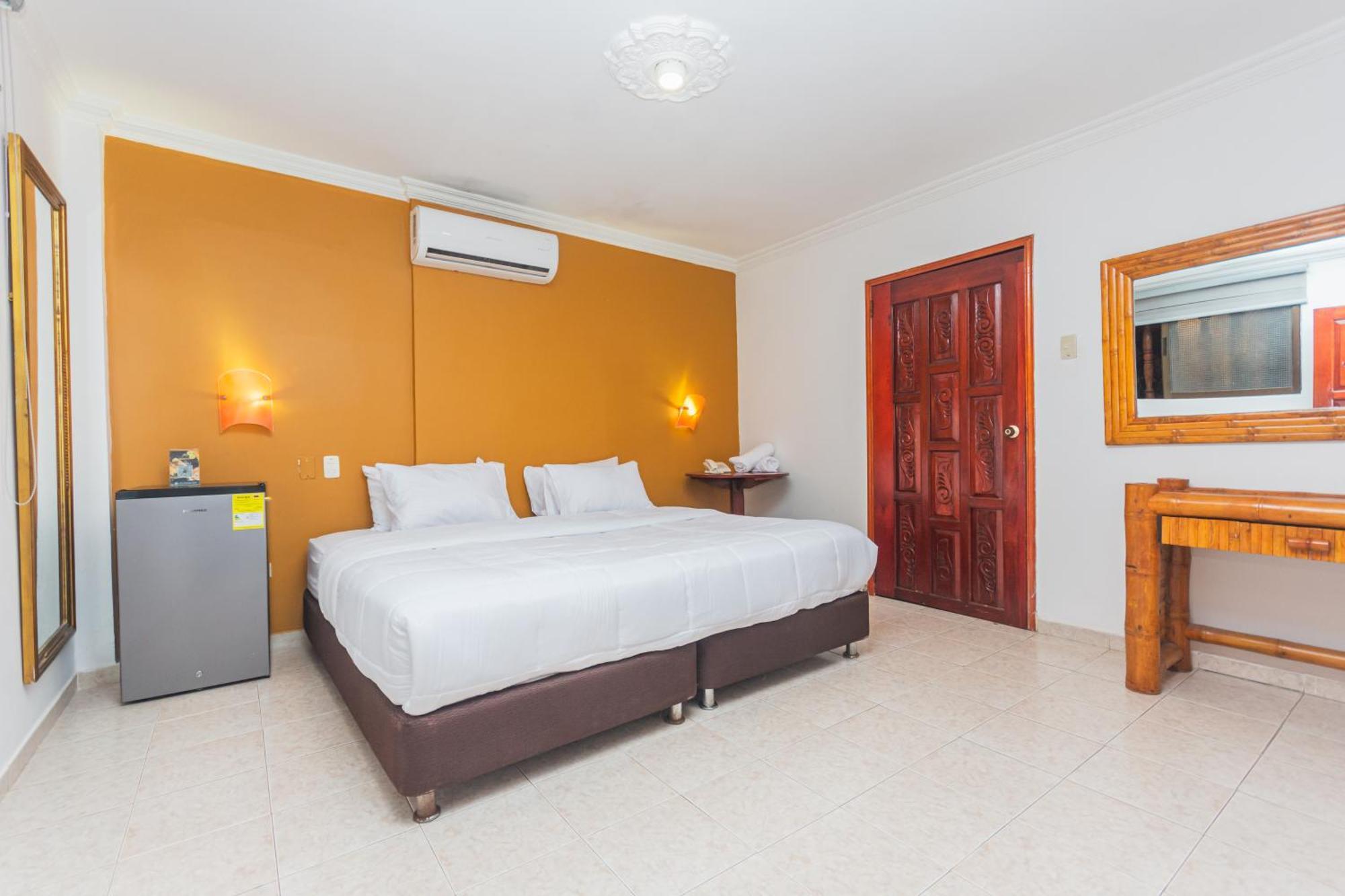 Hotel Baluarte Boutique 4*